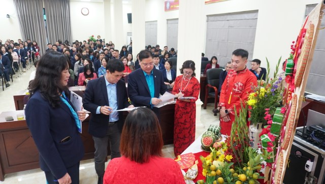 Tết sum vầy – Xuân ơn Đảng